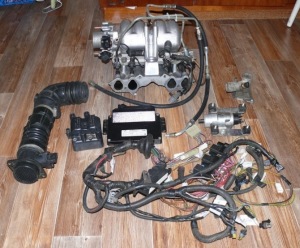 На фото - комплект для установки инжектора, drive2.ru На фото - комплект для установки инжектора, drive2.ru