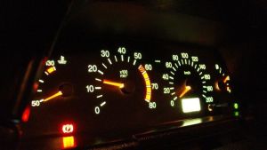 На фото - тюнинг подсветки панели приборов ВАЗ 2110, лада2111.рф На фото - тюнинг подсветки панели приборов ВАЗ 2110, лада2111.рф