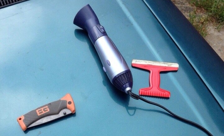 На фото - инструменты для тонировки фар пленкой На фото - инструменты для тонировки фар пленкой