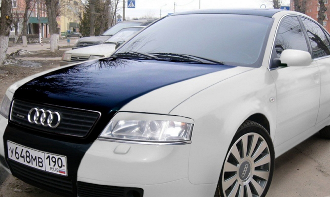 Виниловый стайлинг капота авто Виниловый стайлинг капота авто