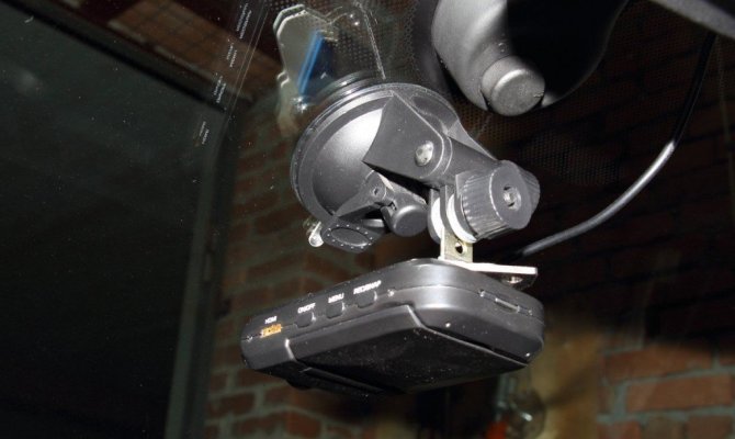 Крепление видеорегистратора Крепление видеорегистратора