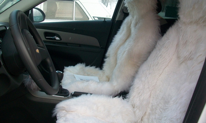 Комплект меховых чехлов Комплект меховых чехлов