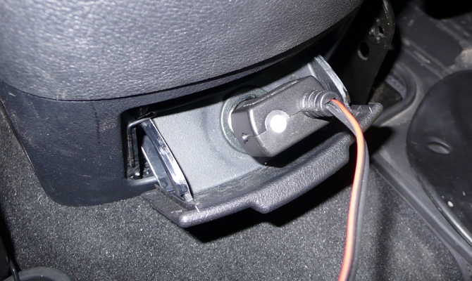 Подключение провода обогревателя в разъем прикуривателя Подключение провода обогревателя в разъем прикуривателя