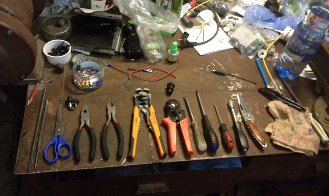 Инструменты для монтажа подсветки ручек авто Инструменты для монтажа подсветки ручек авто