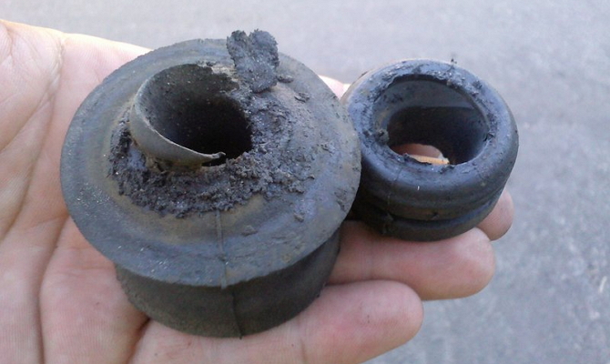 Как определить износ сайлентблоков? Как определить износ сайлентблоков?