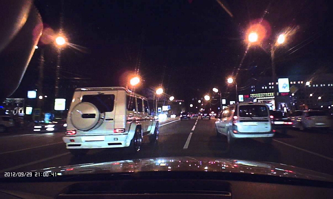 Фиксированная съемка дороги Фиксированная съемка дороги