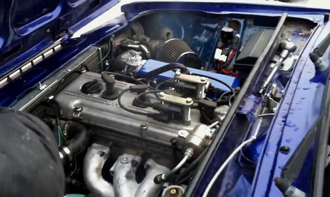 Модернизированная версия «волжского» двигателя ЗМЗ 406 Модернизированная версия «волжского» двигателя ЗМЗ 406