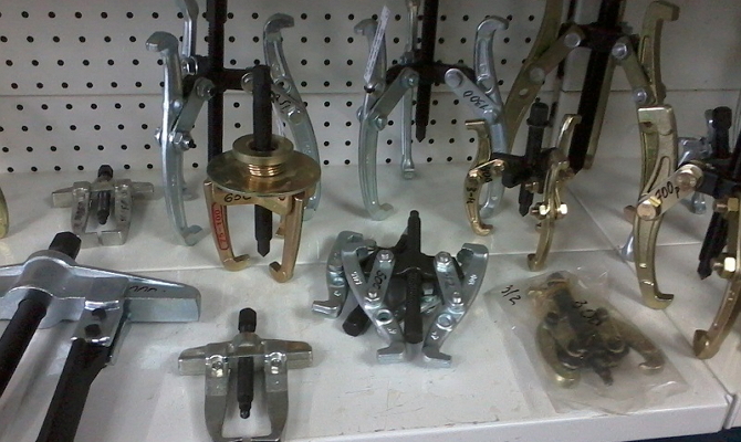 Устройства для выпрессовки и запрессовки детали Устройства для выпрессовки и запрессовки детали