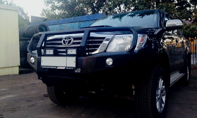 Передний силовой бампер фирмы «Ironman» Передний силовой бампер фирмы «Ironman»