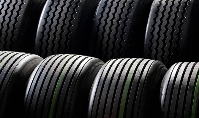 Автомобильные шины из высококачественной резины Автомобильные шины из высококачественной резины