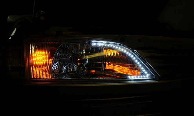 Фара Тойоты со светодиодной лентой Фара Тойоты со светодиодной лентой