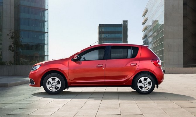 Увеличенная заслонка на Сандеро – что даст установка детали? Увеличенная заслонка на Сандеро – что даст установка детали?