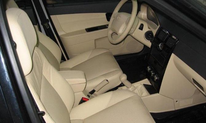 Доработка салона Приоры – есть, где разгуляться фантазии Доработка салона Приоры – есть, где разгуляться фантазии