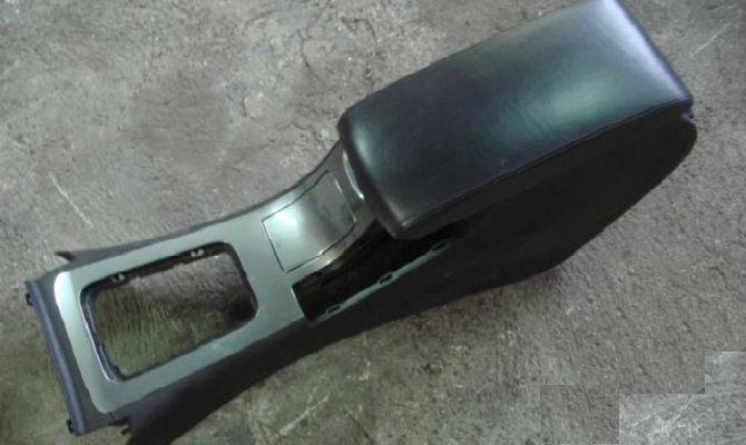 Доработка тоннеля между сиденьями Пежо Доработка тоннеля между сиденьями Пежо