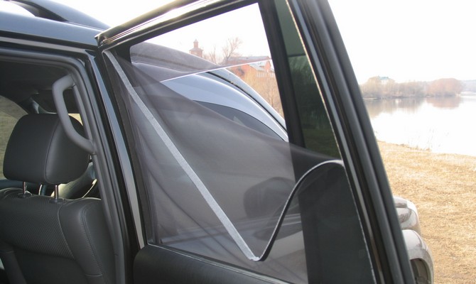 Автомобильные шторки – типы и особенности аксессуаров Автомобильные шторки – типы и особенности аксессуаров