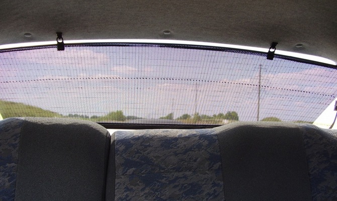 Аксессуары на заднее стекло машины – 2 способа крепежа Аксессуары на заднее стекло машины – 2 способа крепежа