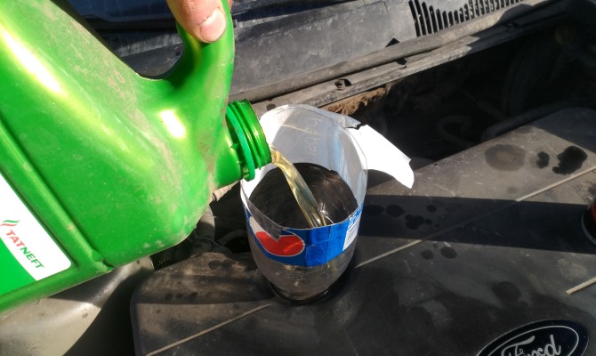 Для создания промывочных жидкостей используются самые дешевые минеральные масла с низкой смазочной способностью Для создания промывочных жидкостей используются самые дешевые минеральные масла с низкой смазочной способностью