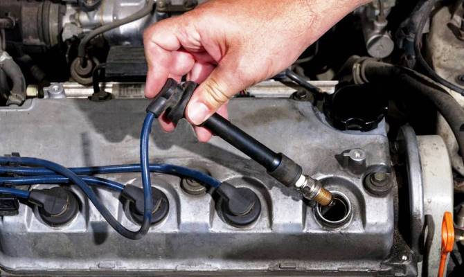 Есть определенные симптомы, по которым вы легко сможете выявить неисправность свечки и незамедлительно произвести замену износившегося элемента Есть определенные симптомы, по которым вы легко сможете выявить неисправность свечки и незамедлительно произвести замену износившегося элемента