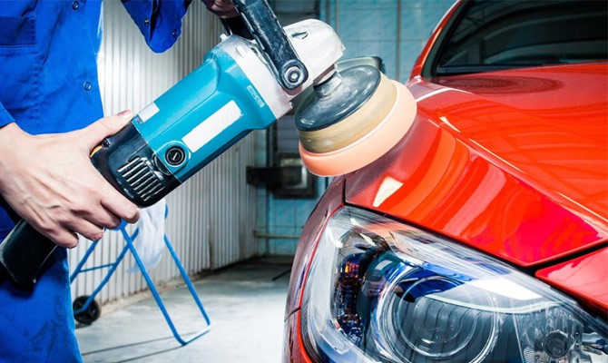 Применение полировочных средств для придания автомобилю блеска и обновленного вида Применение полировочных средств для придания автомобилю блеска и обновленного вида