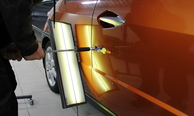 Существует множество различных инструментов и приспособлений, с помощью которых можно выровнять поверхность кузова Существует множество различных инструментов и приспособлений, с помощью которых можно выровнять поверхность кузова