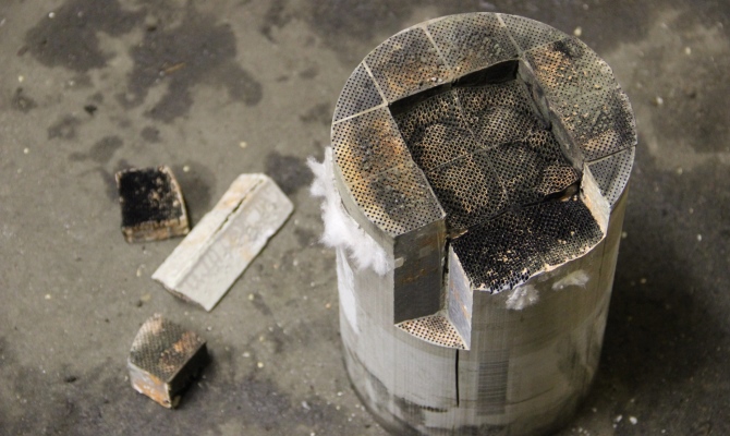 Сажевый фильтр, как и любой другой фильтр требует обслуживания и очистки Сажевый фильтр, как и любой другой фильтр требует обслуживания и очистки