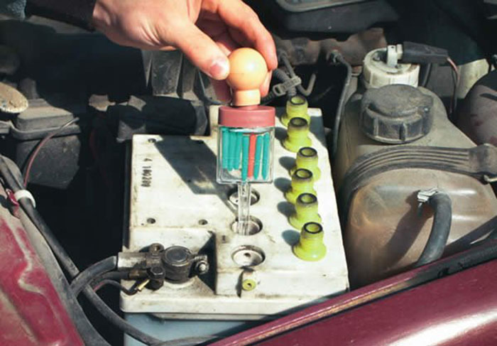 Зарядка аккумулятора автомобиля – как восстановить нормальное состояние разряженной батареи