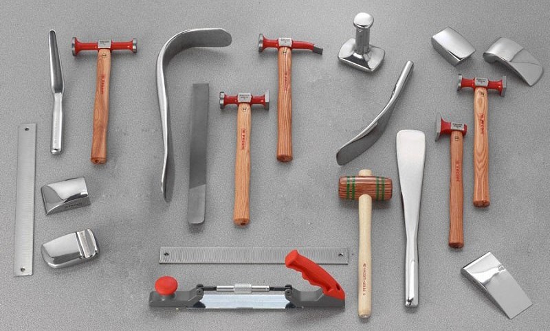 Рихтовка автомобиля – технология применения основных способов для ремонта кузова в гаражных условиях