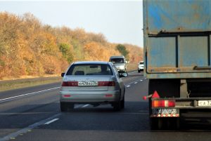 Возможен ли штраф за мигание фарами и что делать, если пытаются оштрафовать?