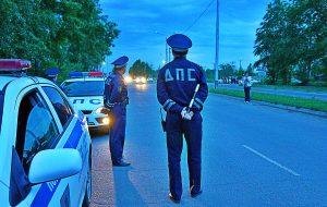 Возможен ли штраф за мигание фарами и что делать, если пытаются оштрафовать?