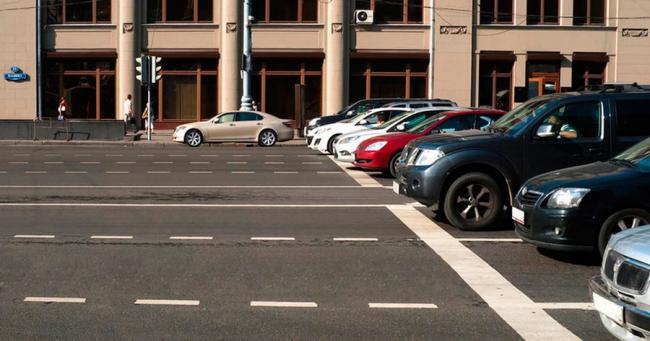 Стоп линия на дороге Стоп линия