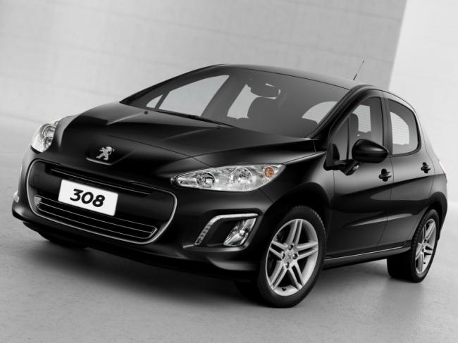 Представитель бренда Peugeot 308 Автомобиль Peugeot 308