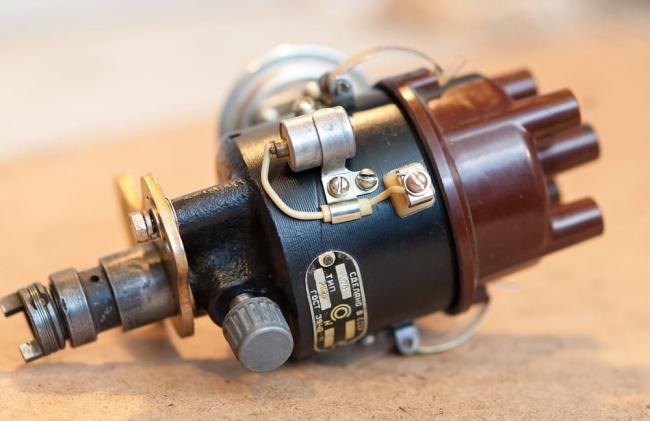 Трамблер системы зажигания Автомобильный трамблер