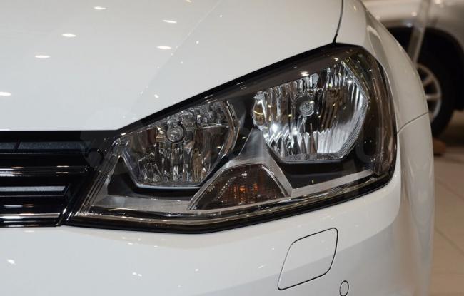 Биксеноновые фары машины Биксеноновые фары машины