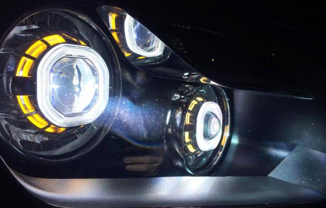 Биксеноновые линзы автомобиля Биксеноновые линзы автомобиля