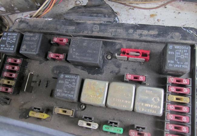 БУ стеклоподъемником БУ стеклоподъемником