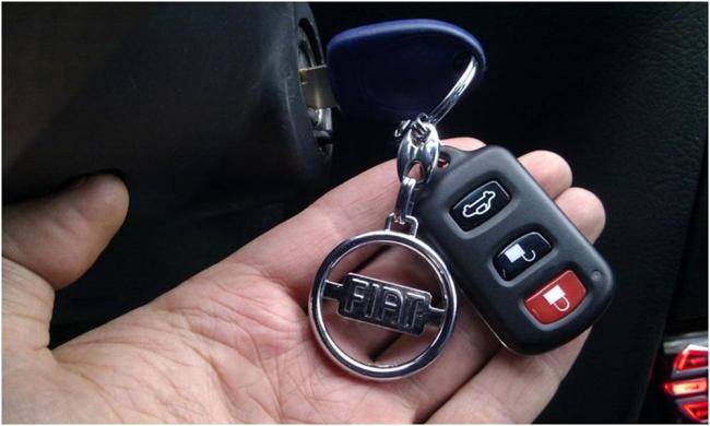 Брелок центрального замка Брелок центрального замка