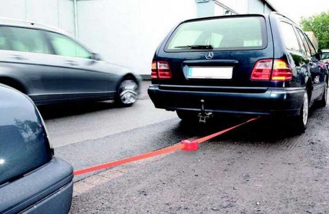 Буксировка легкового автомобиля Буксировка автомобиля