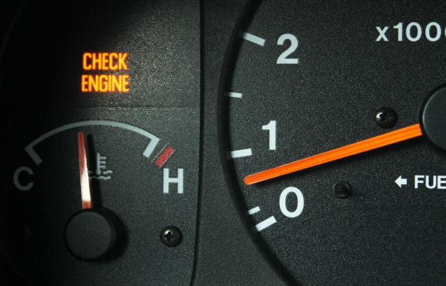 Что делать, если загорелась лампочка Check Engine Что делать, если загорелась лампочка Check Engine