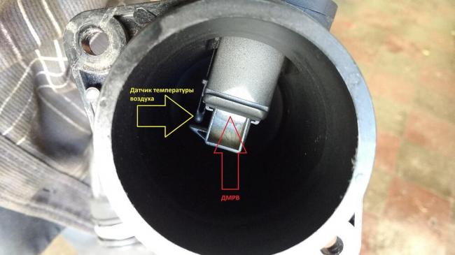 Датчики температуры и массового расхода воздуха Датчик расхода воздуха