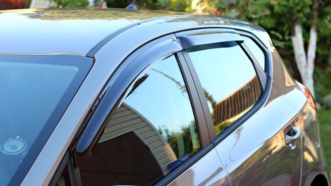 Дефлектор на авто Дефлектор