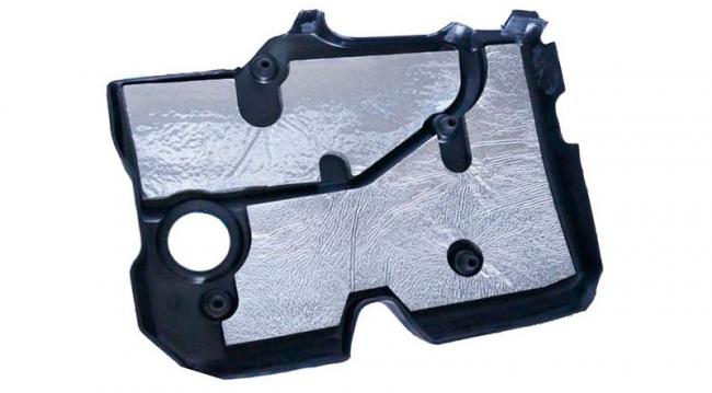 Внутренняя сторона декоративной крышки ДВС декоративная крышка двигателя