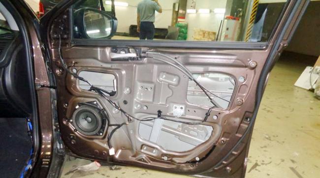 Демонтаж обшивки Демонтаж обшивки