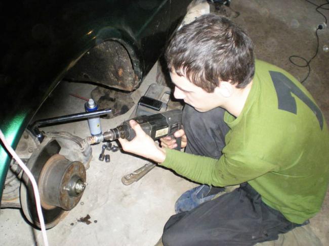 Демонтаж суппорта авто Демонтаж суппорта авто