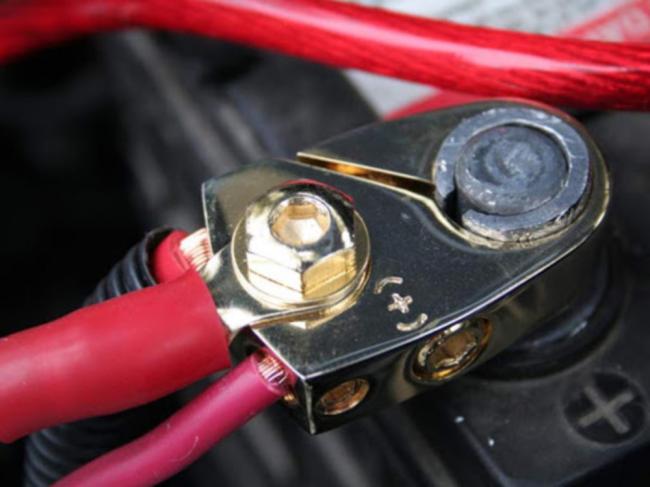 Что делать, если греются клеммы автомобильного АКБ Греются клеммы автомобильного АКБ