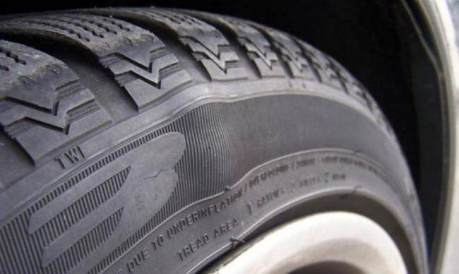 Нарушение формы покрышек Грыжа на колесе