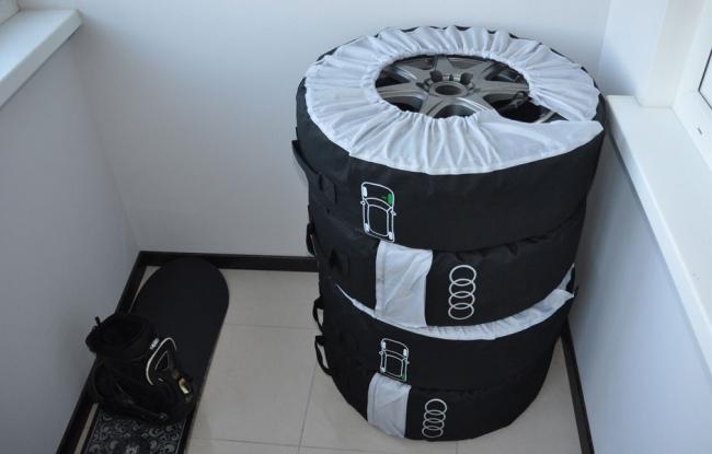 Хранение колес на балконе Хранение колес на балконе