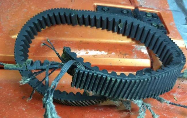 Обрыв ремня вариатора автомобиля Износ ремня вариатора