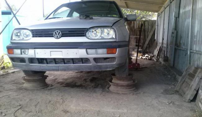 Как поднять автомобиль для ремонта без подъёмника и ямы Как поднять автомобиль для ремонта без подъёмника и ямы