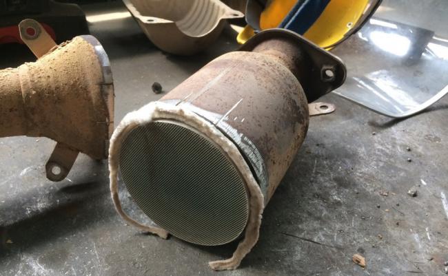 Катализатор автомобильный Катализатор автомобильный