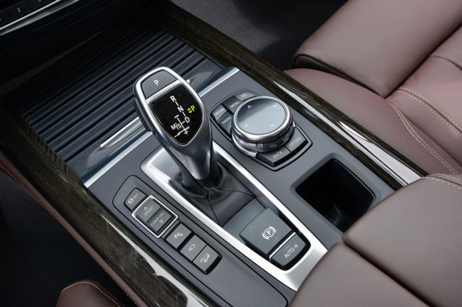 Что значит кнопка AutoHold и как ей пользоваться